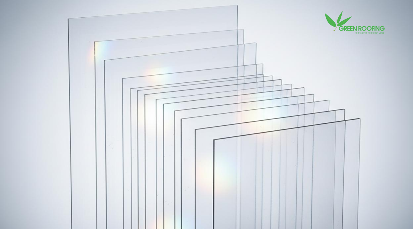 so sánh trực quan giữa tấm nhựa polycarbonate dẻo và các vật liệu dẻo phổ biến khác