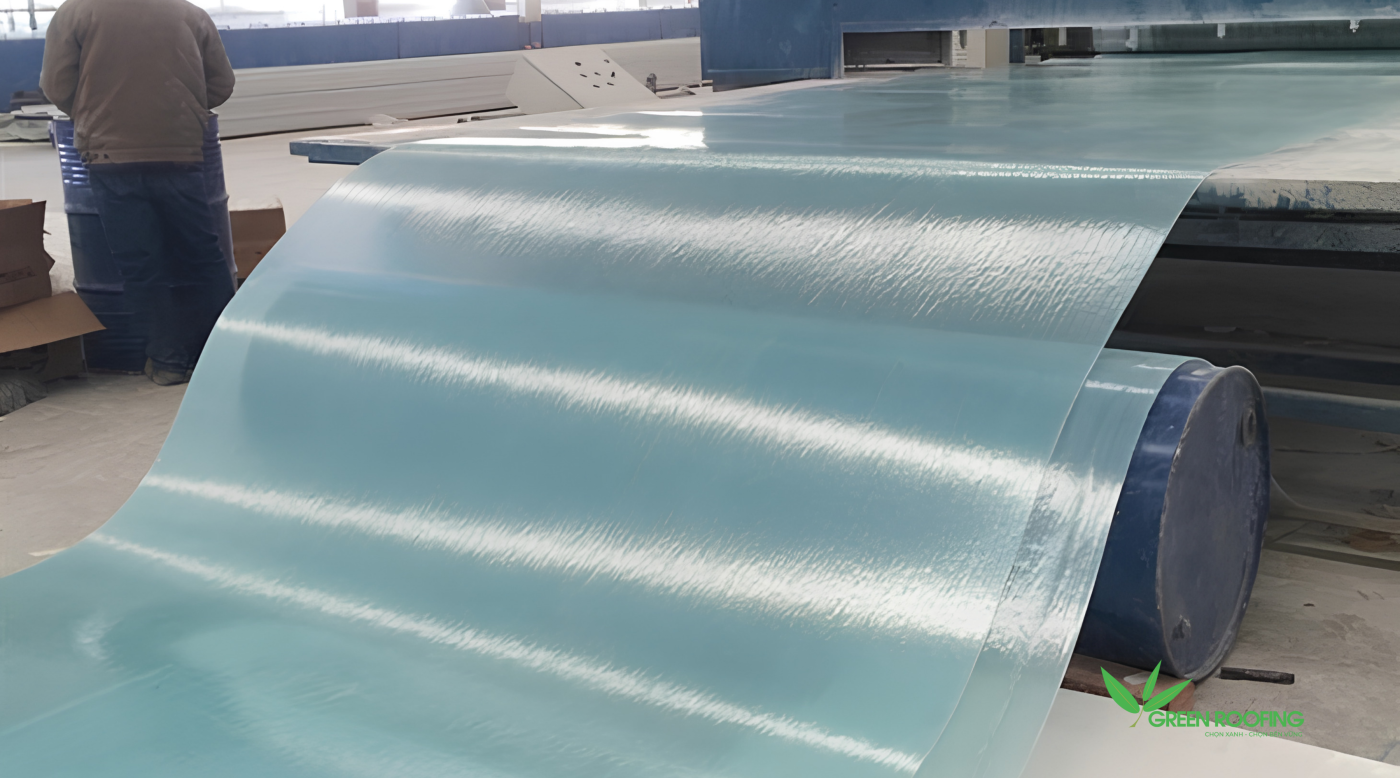 Rẻ hơn tấm polycarbonate cùng diện tích 40-60%