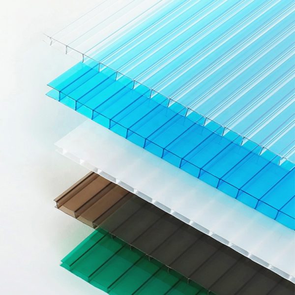 tam-nhua-polycarbonate-rong
